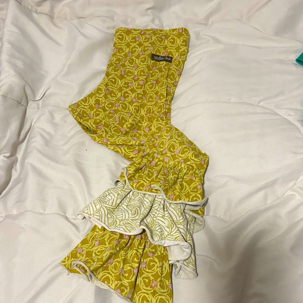 Matilda Jane Size 8 ruffle pants